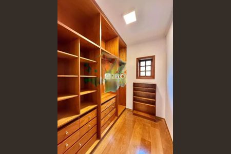Casa de condomínio à venda com 497m², 4 quartos e 2 vagas Casa de condomínio à venda com 497m², 4 quartos e 2 vagasFoto 21