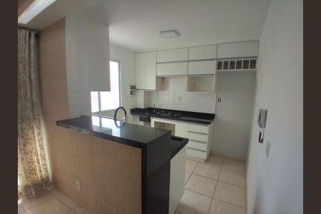 Cozinha de apartamento à venda com 2 quartos, 60m² em Fazenda Retiro, Goiânia