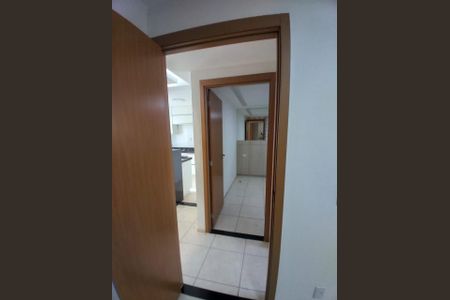 Apartamento à venda com 60m², 2 quartos e 1 vaga Apartamento à venda com 60m², 2 quartos e 1 vagaCorredor