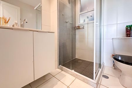 Apartamento à venda com 80m², 2 quartos e 2 vagasBanheiro Social