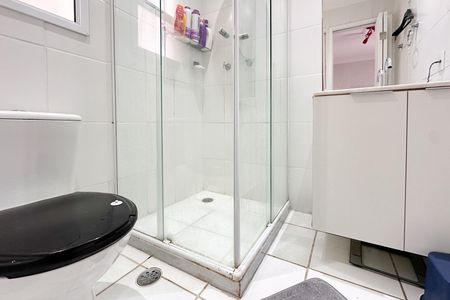 Apartamento à venda com 80m², 2 quartos e 2 vagasBanheiro da Suíte