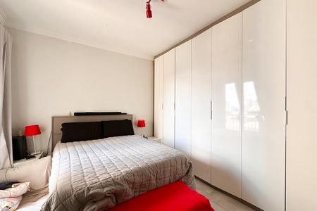 Apartamento à venda com 80m², 2 quartos e 2 vagasSuíte 