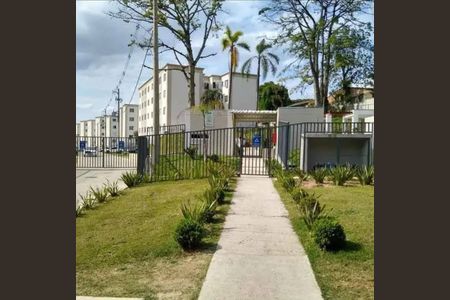 Apartamento à venda com 41m², 2 quartos e 1 vaga Apartamento à venda com 41m², 2 quartos e 1 vagaFachada