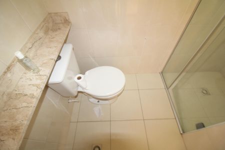 Apartamento à venda com 80m², 3 quartos e 2 vagasBanheiro