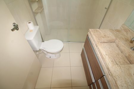 Apartamento à venda com 80m², 3 quartos e 2 vagasQuarto 3 - Banheiro