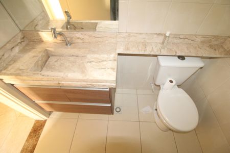 Apartamento à venda com 80m², 3 quartos e 2 vagasBanheiro