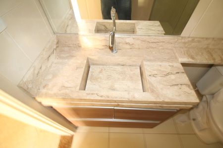Apartamento à venda com 80m², 3 quartos e 2 vagasBanheiro