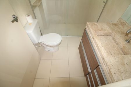 Apartamento à venda com 80m², 3 quartos e 2 vagasQuarto 3 - Banheiro