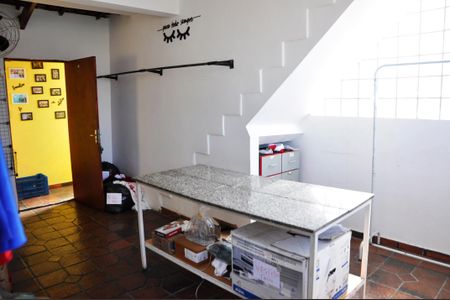 Casa à venda com 337m², 3 quartos e 3 vagas Casa à venda com 337m², 3 quartos e 3 vagasDetalhe - Área de Serviço