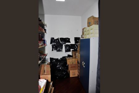 Casa à venda com 337m², 3 quartos e 3 vagas Casa à venda com 337m², 3 quartos e 3 vagasDetalhe - Closet