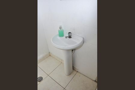 Casa à venda com 337m², 3 quartos e 3 vagas Casa à venda com 337m², 3 quartos e 3 vagasDetalhe - Banheiro Social