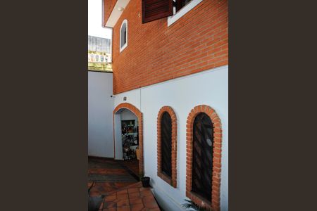 Garagem de casa à venda com 3 quartos, 337m² em Jardim Almanara, São Paulo