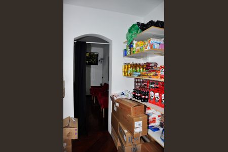 Casa à venda com 337m², 3 quartos e 3 vagas Casa à venda com 337m², 3 quartos e 3 vagasDetalhe - Closet
