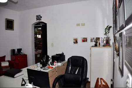 Casa à venda com 337m², 3 quartos e 3 vagas Casa à venda com 337m², 3 quartos e 3 vagasDetalhe - Quarto 01 com Closet e Suíte