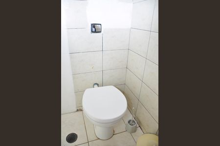 Casa à venda com 337m², 3 quartos e 3 vagas Casa à venda com 337m², 3 quartos e 3 vagasDetalhe - Banheiro Social