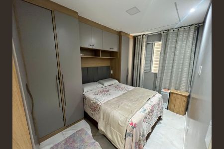 Apartamento para alugar com 50m², 2 quartos e 2 vagas Apartamento para alugar com 50m², 2 quartos e 2 vagasQuarto