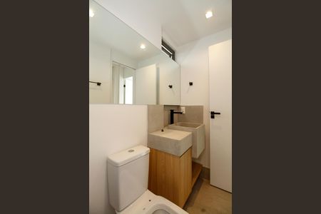 Apartamento para alugar com 46m², 2 quartos e 1 vaga Apartamento para alugar com 46m², 2 quartos e 1 vagaBanheiro