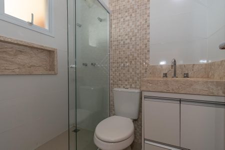 Casa de condomínio para alugar com 140m², 3 quartos e 4 vagas Casa de condomínio para alugar com 140m², 3 quartos e 4 vagasBanheiro da Suíte 3