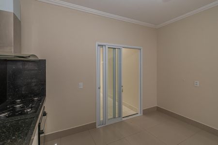 Casa de condomínio para alugar com 140m², 3 quartos e 4 vagas Casa de condomínio para alugar com 140m², 3 quartos e 4 vagasCozinha