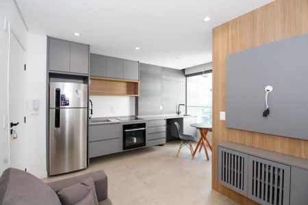 Sala e Cozinha de apartamento para alugar com 2 quartos, 46m² em Pinheiros, São Paulo