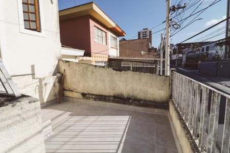 Casa para alugar com 60m², 2 quartos e sem vagaVaranda
