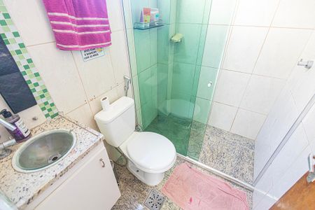 Banheiro de apartamento à venda com 2 quartos, 69m² em Santa Amelia, Belo Horizonte