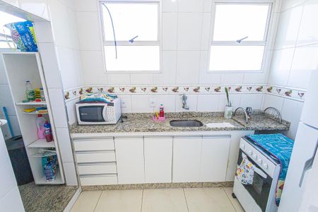Cozinha de apartamento à venda com 2 quartos, 69m² em Santa Amelia, Belo Horizonte