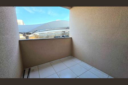 Apartamento para alugar com 55m², 2 quartos e 1 vaga Apartamento para alugar com 55m², 2 quartos e 1 vagaSacada