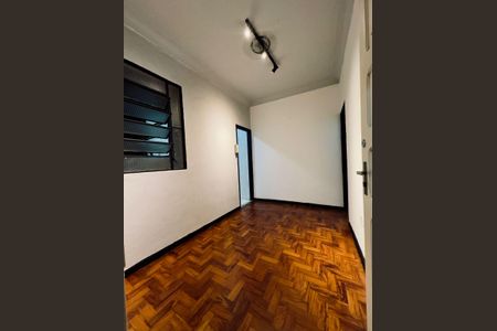 Sala de apartamento para alugar com 2 quartos, 43m² em Centro, Petrópolis