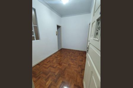 Sala de apartamento para alugar com 2 quartos, 43m² em Centro, Petrópolis