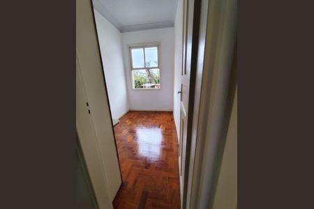 Quarto 2 de apartamento para alugar com 2 quartos, 43m² em Centro, Petrópolis