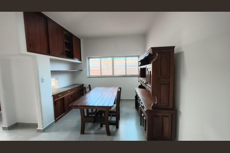 Casa à venda com 225m², 4 quartos e 3 vagas Casa à venda com 225m², 4 quartos e 3 vagasCozinha