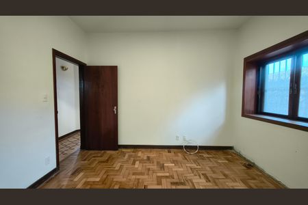 Casa à venda com 225m², 4 quartos e 3 vagas Casa à venda com 225m², 4 quartos e 3 vagasQuarto 1