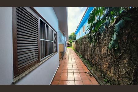 Casa à venda com 225m², 4 quartos e 3 vagas Casa à venda com 225m², 4 quartos e 3 vagasQuintal