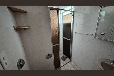 Casa à venda com 225m², 4 quartos e 3 vagas Casa à venda com 225m², 4 quartos e 3 vagasCasa de serviço