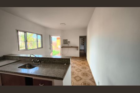 Casa à venda com 225m², 4 quartos e 3 vagas Casa à venda com 225m², 4 quartos e 3 vagasCasa de serviço