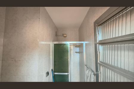 Casa à venda com 225m², 4 quartos e 3 vagas Casa à venda com 225m², 4 quartos e 3 vagasBanheiro de serviço