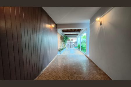 Garagem de casa à venda com 4 quartos, 225m² em Vila Sao Pedro, São Paulo