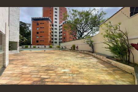 Apartamento para alugar com 85m², 2 quartos e 2 vagas