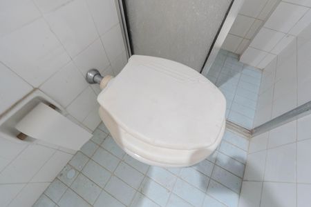 Banheiro de serviço de apartamento para alugar com 3 quartos, 67m² em Jardim Paulista, São Paulo