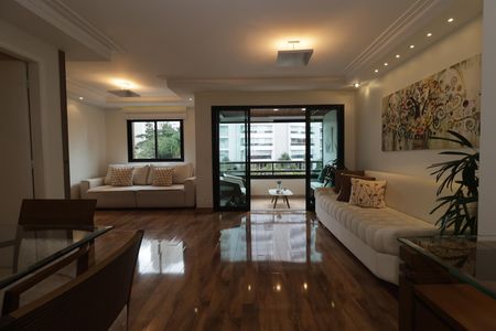 Apartamento à venda com 117m², 3 quartos e 2 vagasSala