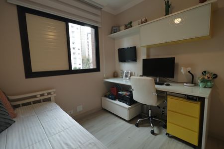Apartamento à venda com 117m², 3 quartos e 2 vagasQuarto 2