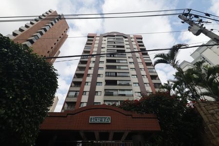 Apartamento à venda com 117m², 3 quartos e 2 vagasFachada