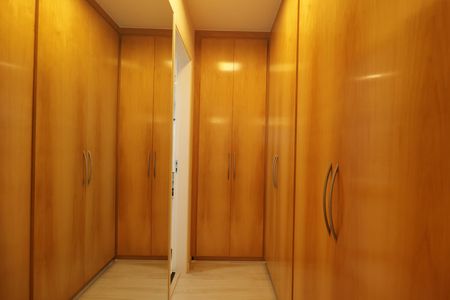Apartamento à venda com 117m², 3 quartos e 2 vagasCloset da Suíte