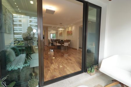 Apartamento à venda com 117m², 3 quartos e 2 vagasVaranda da Sala
