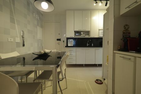 Apartamento à venda com 117m², 3 quartos e 2 vagasCozinha