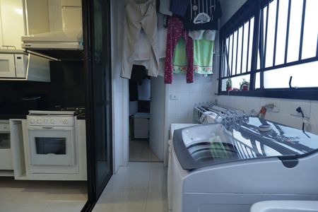 Apartamento à venda com 117m², 3 quartos e 2 vagasÁrea de Serviço
