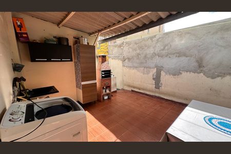 Casa para alugar com 120m², 2 quartos e 1 vaga