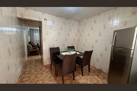 Casa para alugar com 120m², 2 quartos e 1 vaga