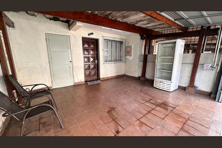 Casa para alugar com 120m², 2 quartos e 1 vaga